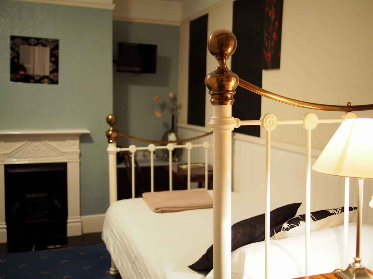 The Coach House Bed & Breakfast Кентърбъри Стая снимка