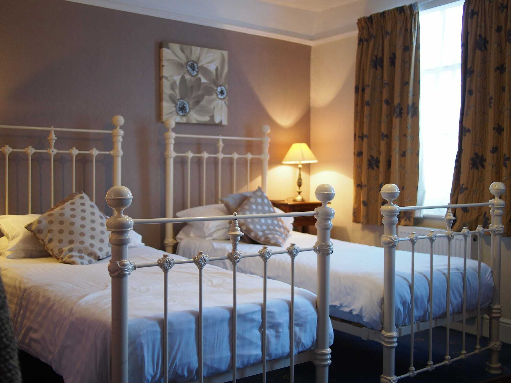 The Coach House Bed & Breakfast Кентърбъри Екстериор снимка